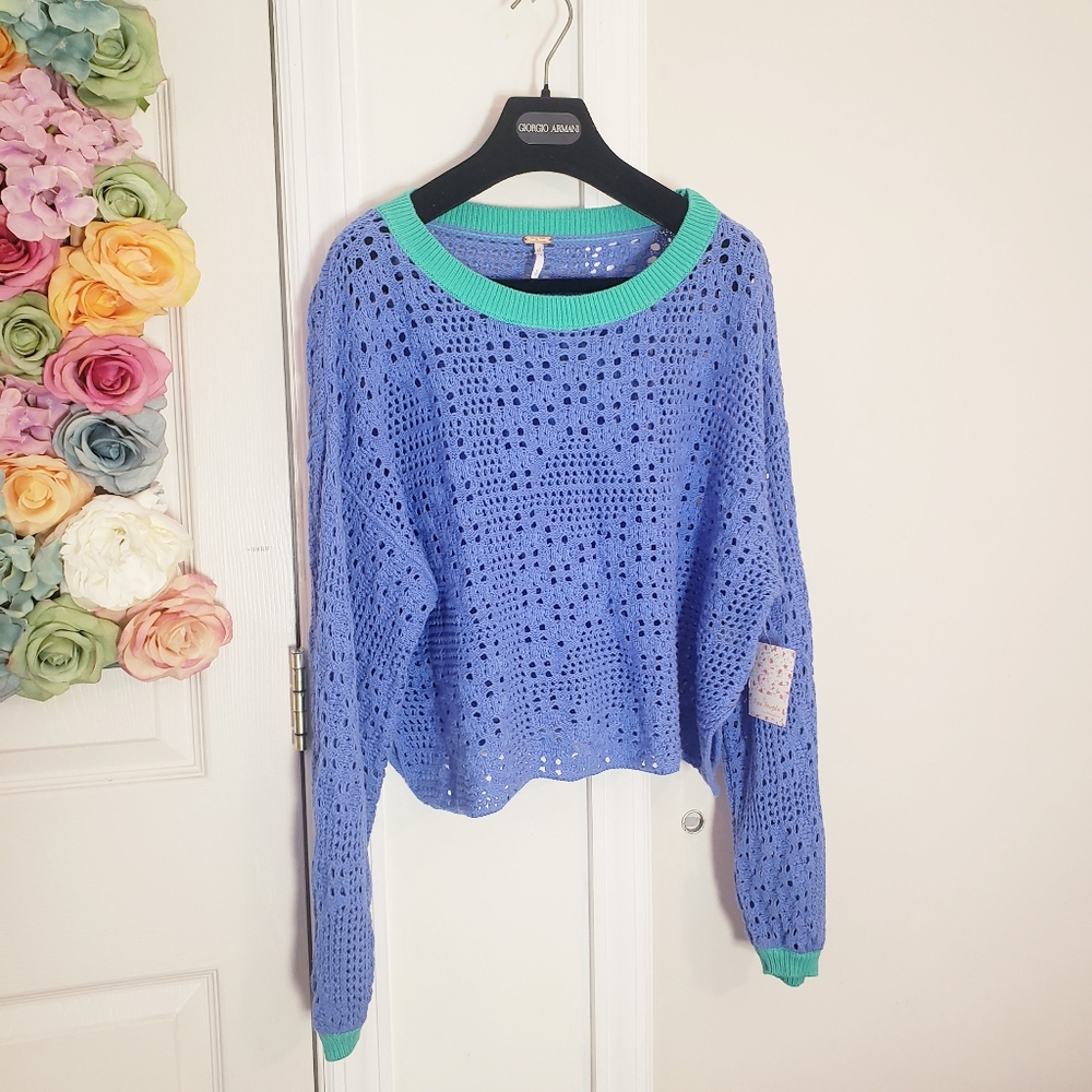 New FREE PEOPLE crochet oversize sweater crop top - Picture 6 of 10